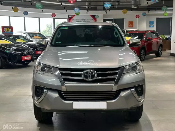 Toyota Fortuner 2.7 V 4X2 AT 2016 - Xe chủ giữ gìn, model 2017