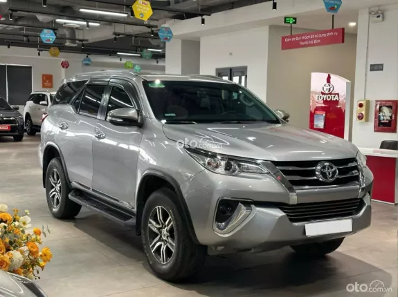 Toyota Fortuner 2.7 V 4X2 AT 2016 - Xe chủ giữ gìn, model 2017