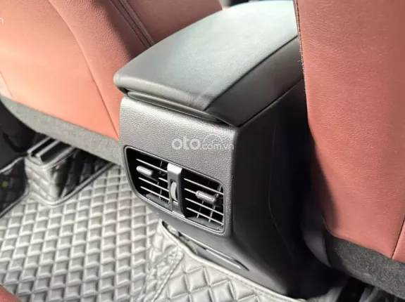 Toyota Corolla Cross 1.8 V  2022 - Xe biển Hà Nội, giá tốt sang tên ngay