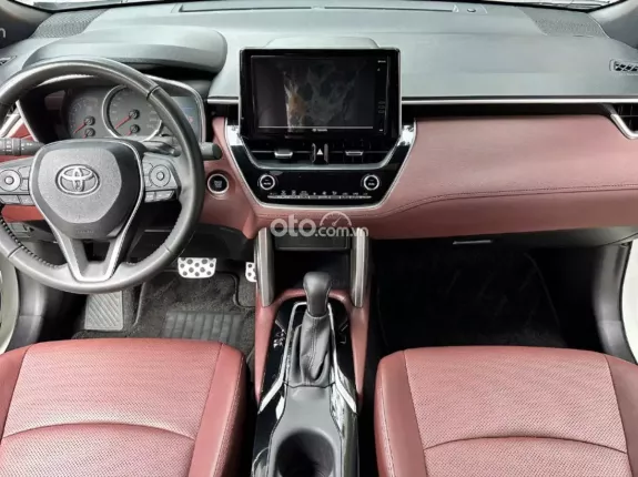 Toyota Corolla Cross 1.8 V  2022 - Xe biển Hà Nội, giá tốt sang tên ngay