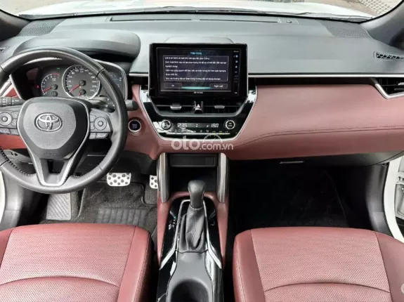 Toyota Corolla Cross 1.8 V  2022 - Xe biển Hà Nội, giá tốt sang tên ngay