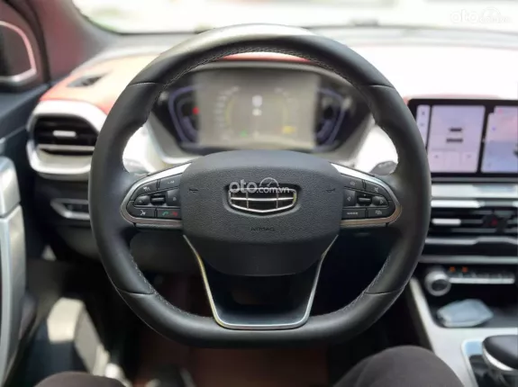 Geely Coolray 2025 - Giá rẻ, cần bán gấp