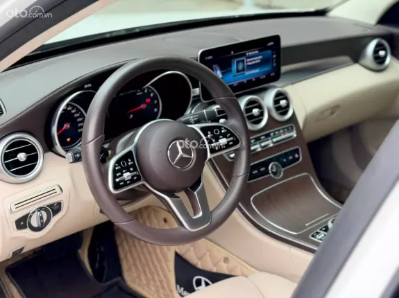 Mercedes-Benz C200 Exclusive 2021 - C200 Exclusive 2021