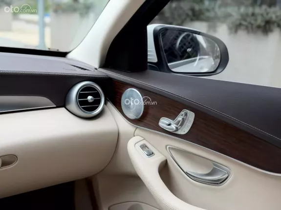 Mercedes-Benz C200 Exclusive 2021 - C200 Exclusive 2021