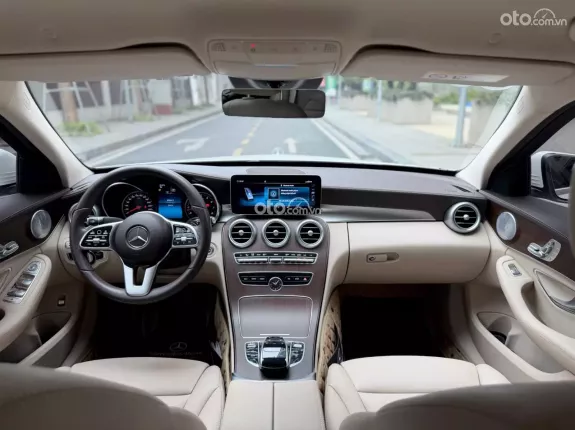 Mercedes-Benz C200 Exclusive 2021 - C200 Exclusive 2021