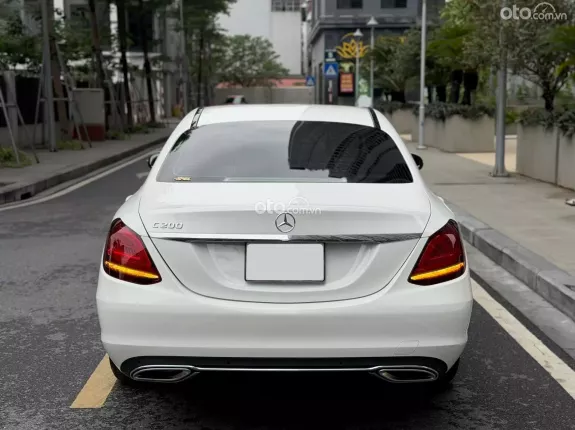 Mercedes-Benz C200 Exclusive 2021 - C200 Exclusive 2021