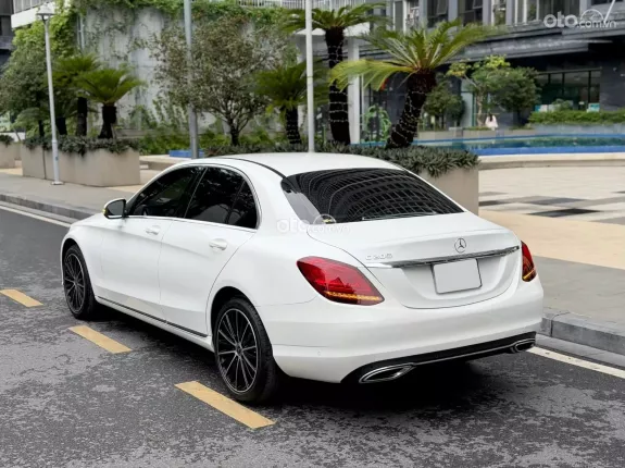 Mercedes-Benz C200 Exclusive 2021 - C200 Exclusive 2021