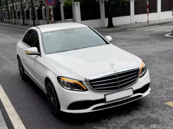 Mercedes-Benz C200 Exclusive 2021 - C200 Exclusive 2021