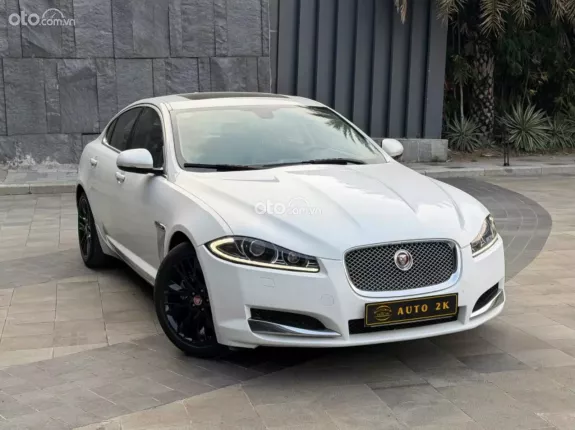 Jaguar XF 2.0L I4 Tubrocharged Premium 2014 - Premium Luxury chất xe như mới 99% chạy cực sướng