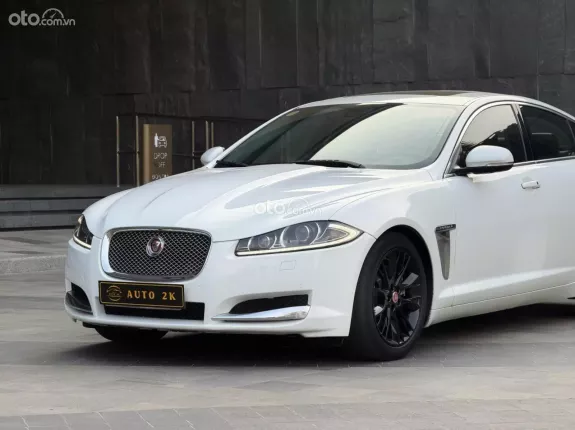 Jaguar XF 2.0L I4 Tubrocharged Premium 2014 - Premium Luxury chất xe như mới 99% chạy cực sướng