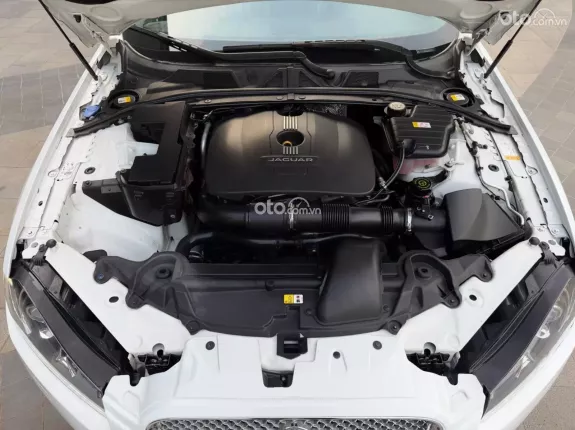 Jaguar XF 2.0L I4 Tubrocharged Premium 2014 - Premium Luxury chất xe như mới 99% chạy cực sướng