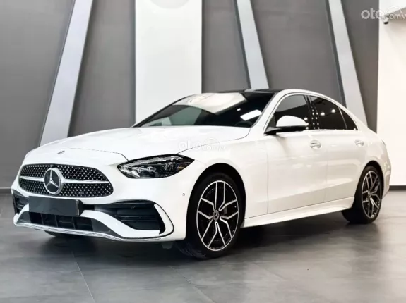 Mercedes-Benz C300 AMG First Edition 2022 - Nhập khẩu nguyên chiếc