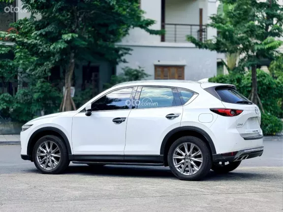 Mazda CX-5 2.5L Signature Premium 2WD 2020 - Xe như mới, bank hỗ trợ cao