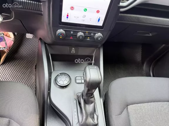 Ford Ranger XLS 2.0L 4x4 AT 2023 - Xe bán tải mạnh mẽ, tiết kiệm nhiên liệu
