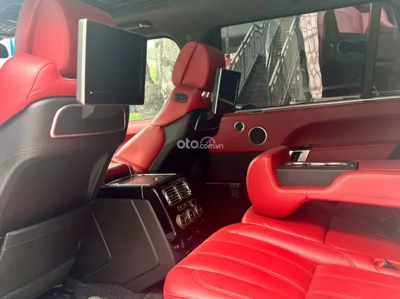 Land Rover Range Rover Autobiography LWB 3.0 2015 - Xe màu trắng, nội thất da bò đỏ