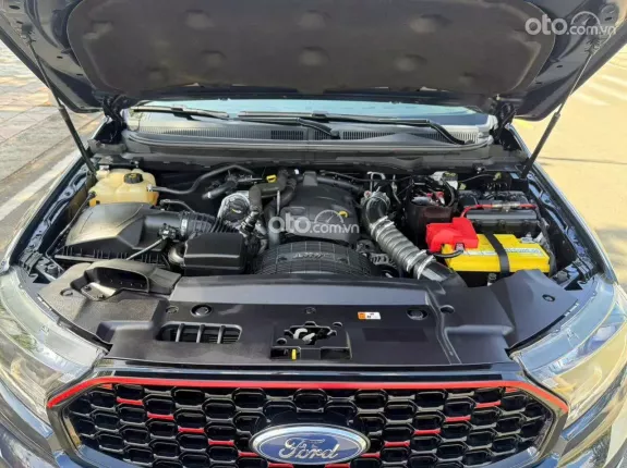 Ford Everest Sport 2.0 AT 4x2 2021 - Bản thể thao nhiều tiện nghi và giá siêu hợp lí