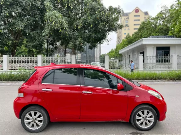 Toyota Yaris 2011 - Toyota Yaris 1.3 AT 2011