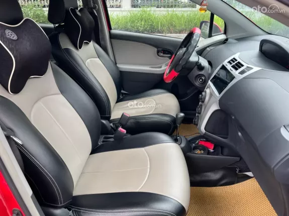 Toyota Yaris 2011 - Toyota Yaris 1.3 AT 2011