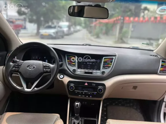 Hyundai Tucson 2.0 Dầu Cao cấp 2019 - Bán xe