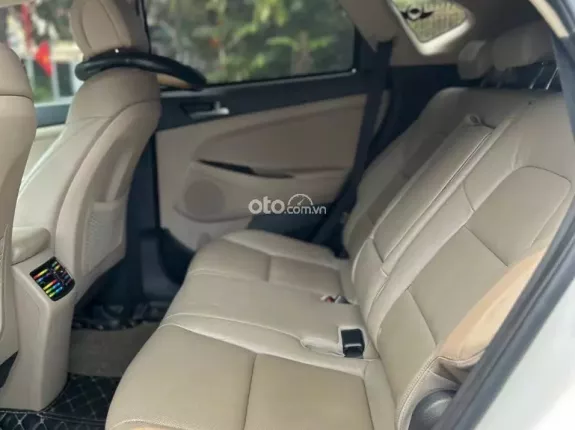 Hyundai Tucson 2.0 Dầu Cao cấp 2019 - Bán xe