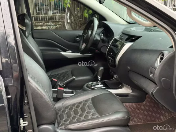 Nissan Navara NP300 VL 4x4 AT 2022 - Xe tốt. Cam kết chính hãng