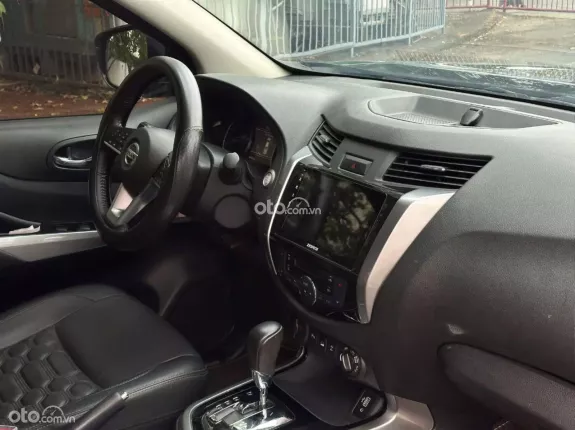 Nissan Navara NP300 VL 4x4 AT 2022 - Xe tốt. Cam kết chính hãng