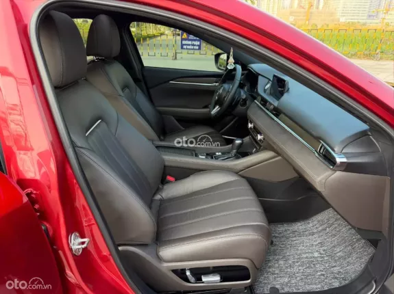 Mazda 6 2.5L Signature Premium 2022 - Xe như mới, hỗ trợ vay cao