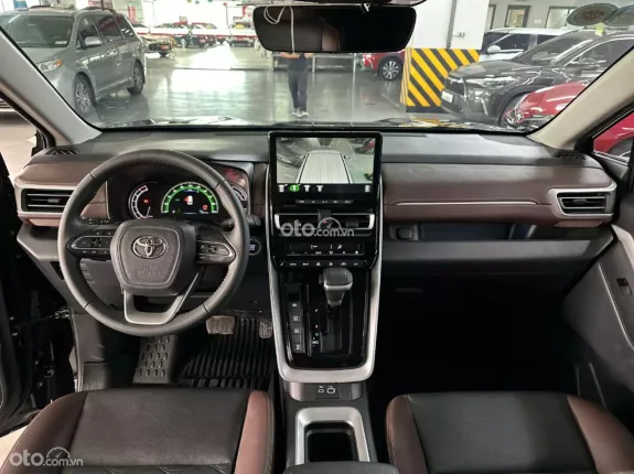 Toyota Innova Cross Xăng 2025 - Xe đẹp tại Hãng, liên hệ em