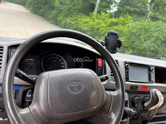 Toyota Hiace 2009 - Bán Hiace tải van 3 chỗ đời 2009, máy dầu