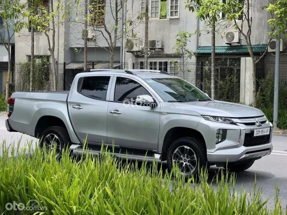 Mitsubishi Triton 4×2 AT 2020 - Động cơ dầu mạnh mẽ, tiết kiệm nhiên liệu