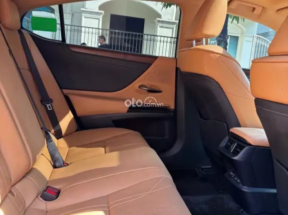 Lexus ES 250 F-Sport 2021 - Xe đẹp như mới