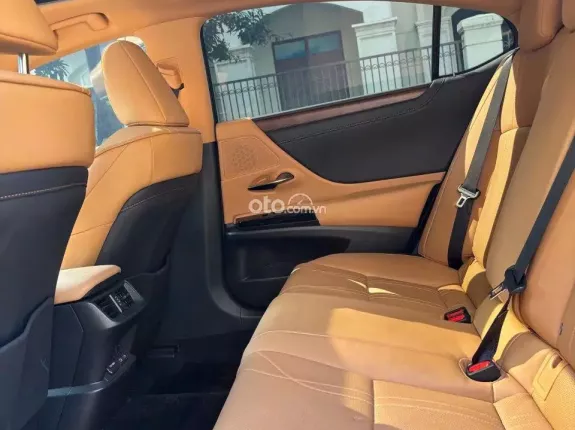 Lexus ES 250 F-Sport 2021 - Xe đẹp như mới