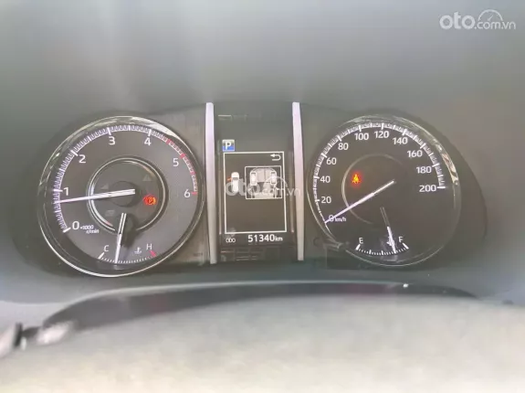 Toyota Fortuner 2.4 AT 4x2 Legender 2021 - SUV 7 chỗ phiên bản thể thao