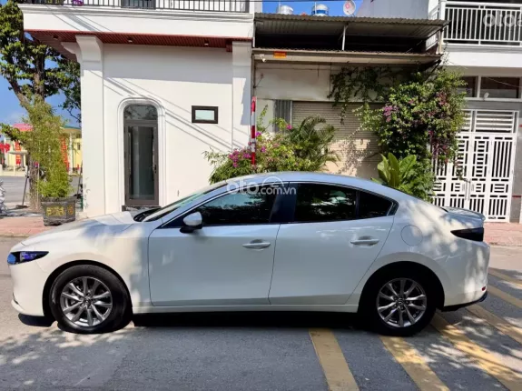 Mazda 3 Sedan 1.5L Luxury 2022 - Xe 36 đẹp không lỗi