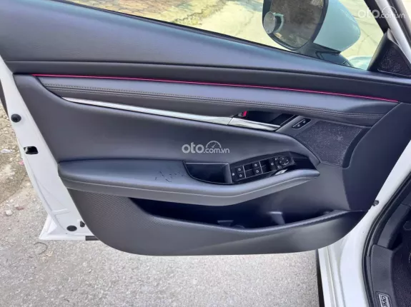 Mazda 3 Sedan 1.5L Luxury 2022 - Xe 36 đẹp không lỗi