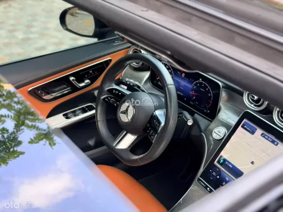 Mercedes-Benz GLC 300 4Matic 2023 - Xe đẹp nội thất nâu, giá cực tốt