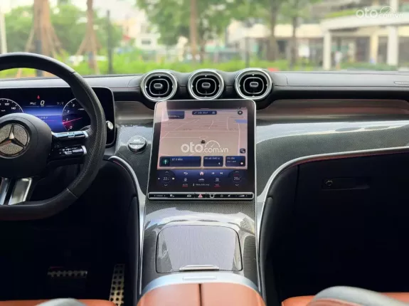 Mercedes-Benz GLC 300 4Matic 2023 - Xe đẹp nội thất nâu, giá cực tốt