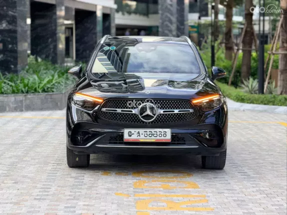 Mercedes-Benz GLC 300 4Matic 2023 - Xe đẹp nội thất nâu, giá cực tốt