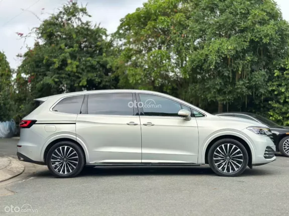 Volkswagen Viloran Luxury 2025 - Giá tốt, xe tại Hà Nội