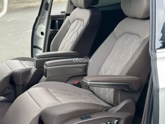 Volkswagen Viloran Luxury 2025 - Giá tốt, xe tại Hà Nội