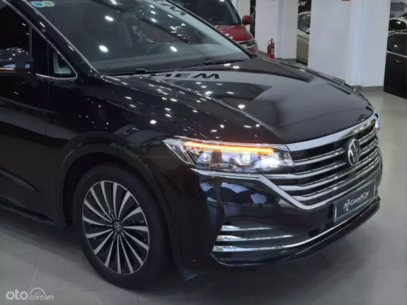 Volkswagen Viloran Luxury 2024 - Volkswagen Viloran Luxury 2024 siêu lướt 17.000km cực đẹp
