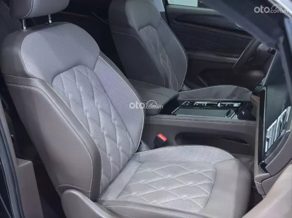 Volkswagen Viloran Luxury 2024 - Volkswagen Viloran Luxury 2024 siêu lướt 17.000km cực đẹp