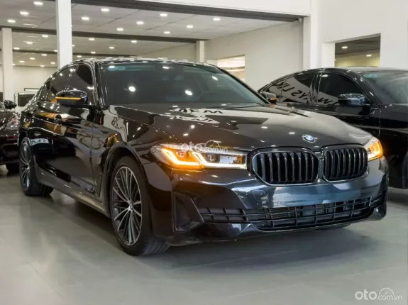 BMW 520i Luxury Line 2022 - BMW 520i Luxury Line 2022 Black Edition cực đẹp