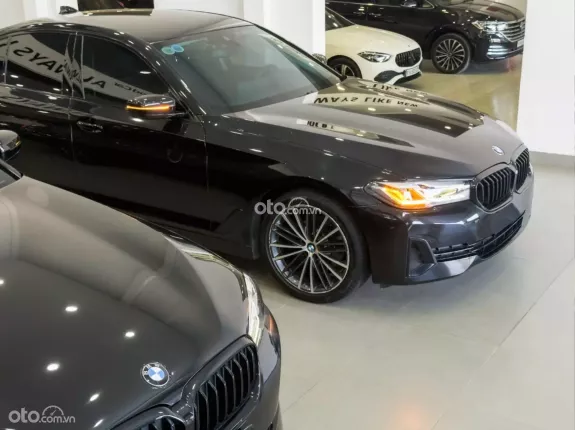 BMW 520i Luxury Line 2022 - BMW 520i Luxury Line 2022 Black Edition cực đẹp