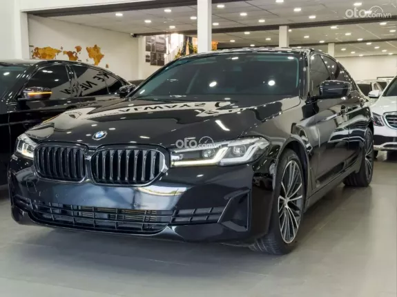 BMW 520i Luxury Line 2022 - BMW 520i Luxury Line 2022 Black Edition cực đẹp
