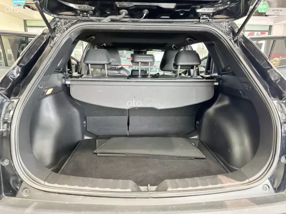 Toyota Corolla Cross 1.8 V  2021 - Odo 4.7v BH chính hãng