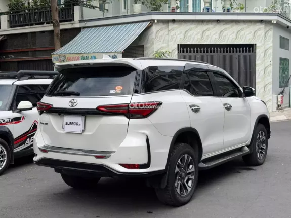 Toyota Fortuner 2.4 AT 4x2 Legender 2022 - Xe full lịch sử hãng