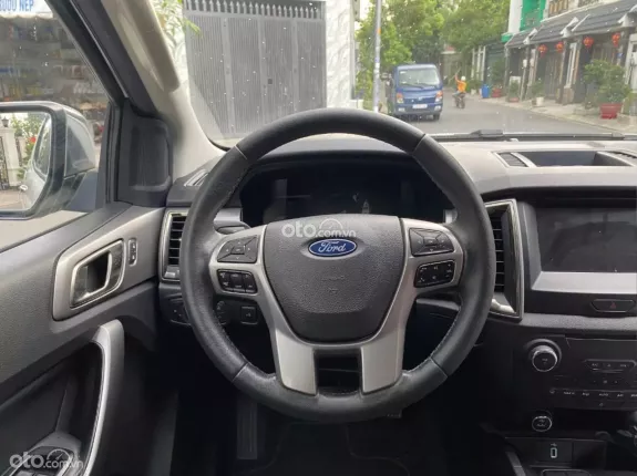 Ford Ranger XLT 2.0L 4x4 AT Limited 2020 - Bán xe bán tải nhập Thái, 1 chủ từ đầu, odo 91.000km