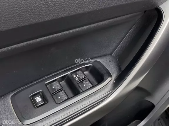 Ford Ranger XLT 2.0L 4x4 AT Limited 2020 - Bán xe bán tải nhập Thái, 1 chủ từ đầu, odo 91.000km