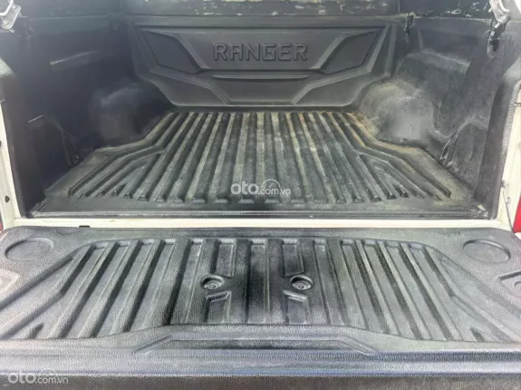 Ford Ranger XLS 2.2 4x2 MT 2019 - Số máy nguyên zin